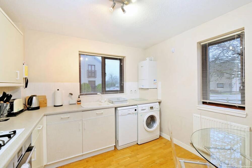 Flat Kirkside Court in Westhill