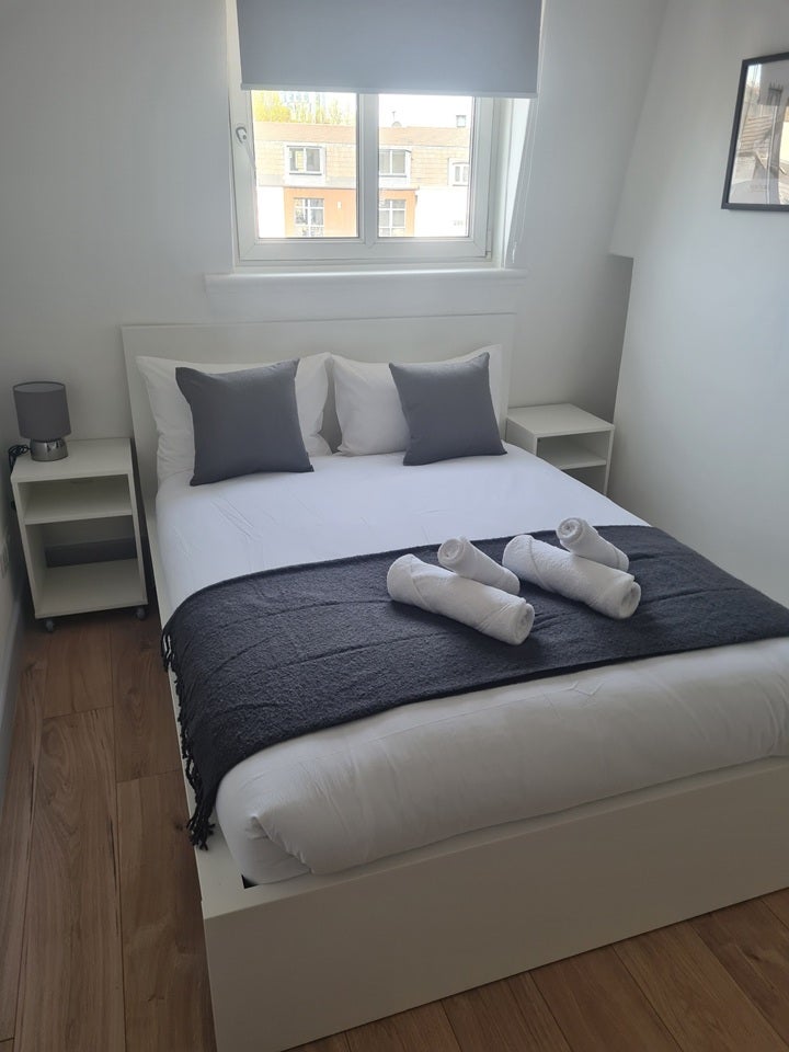 Room Frederick Street in Greater London