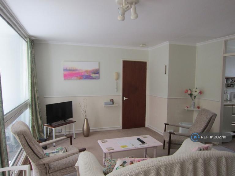 Flat Applecourt in Cambridge