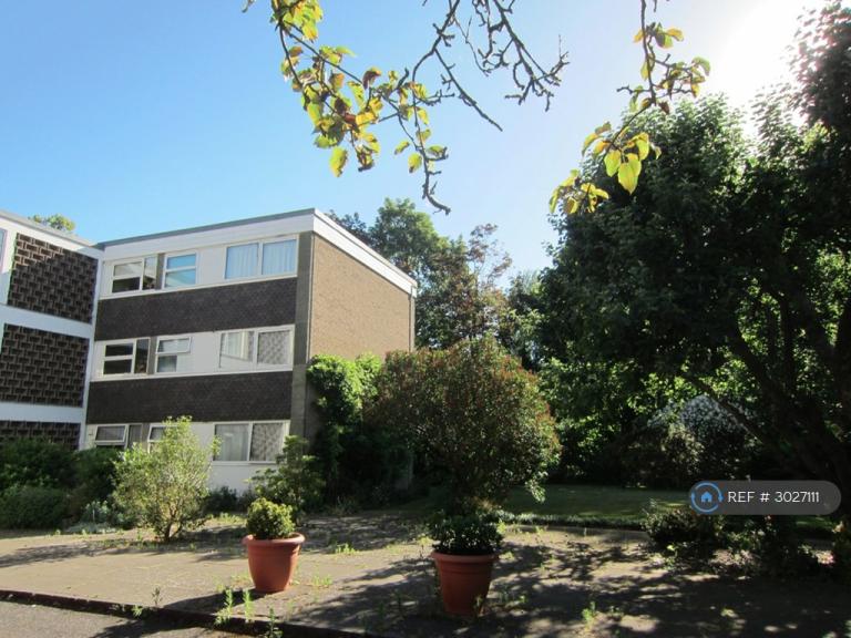 Flat Applecourt in Cambridge