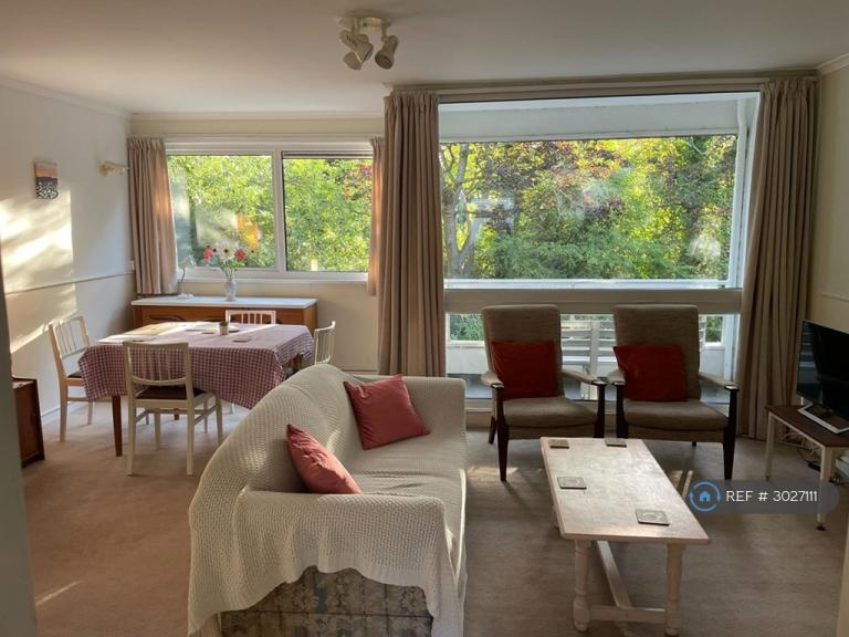 Flat Applecourt in Cambridge