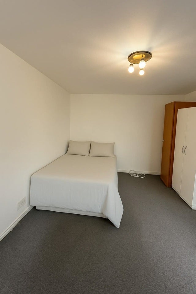 House Burgos Grove in Greater London