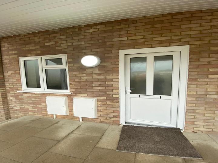 Flat Chiltern Close in South Oxfordshire