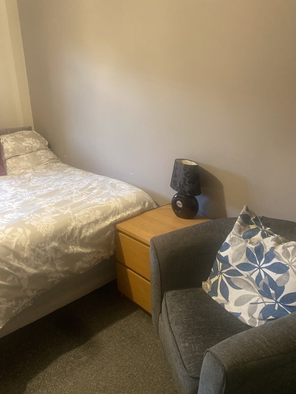 Room Horsfall Street in Leeds