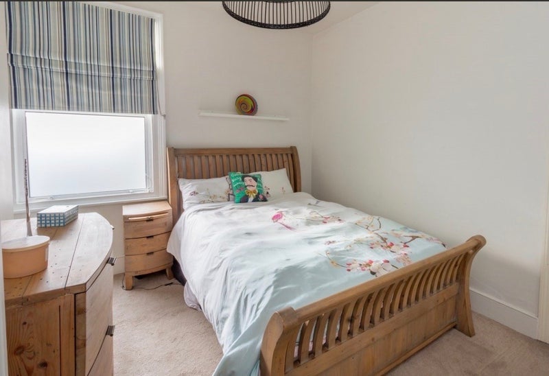 Room Glasford Street in Greater London