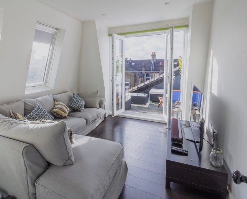 Room Glasford Street in Greater London