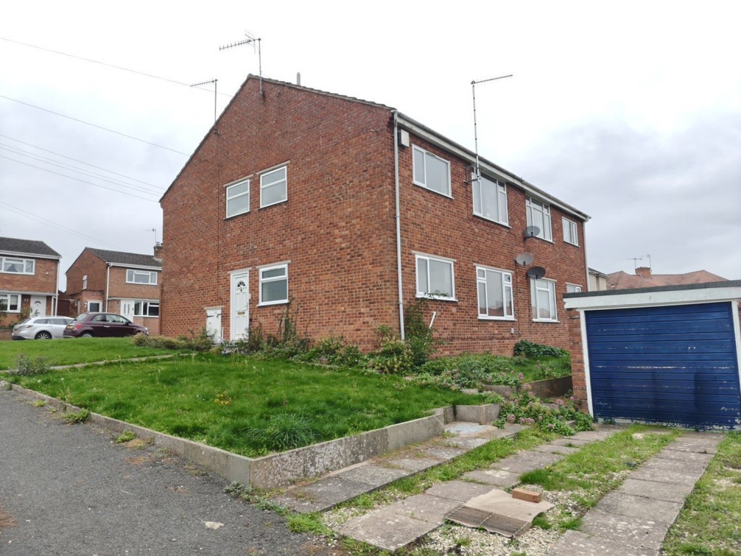 Flat Barnes Way in Worcester