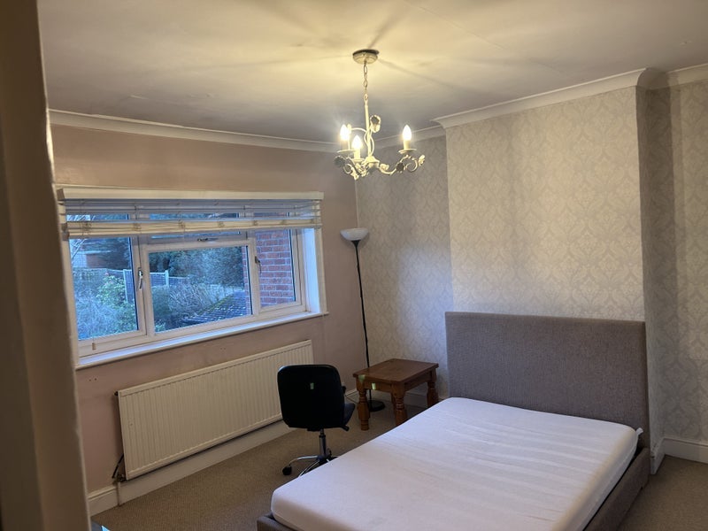 Room Well Hall Road in Greater London