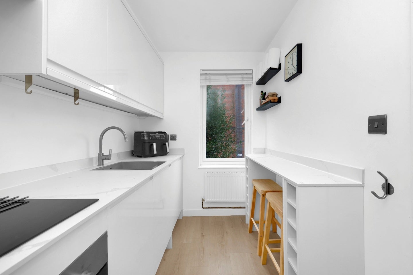 Flat Cartwright Street in Greater London