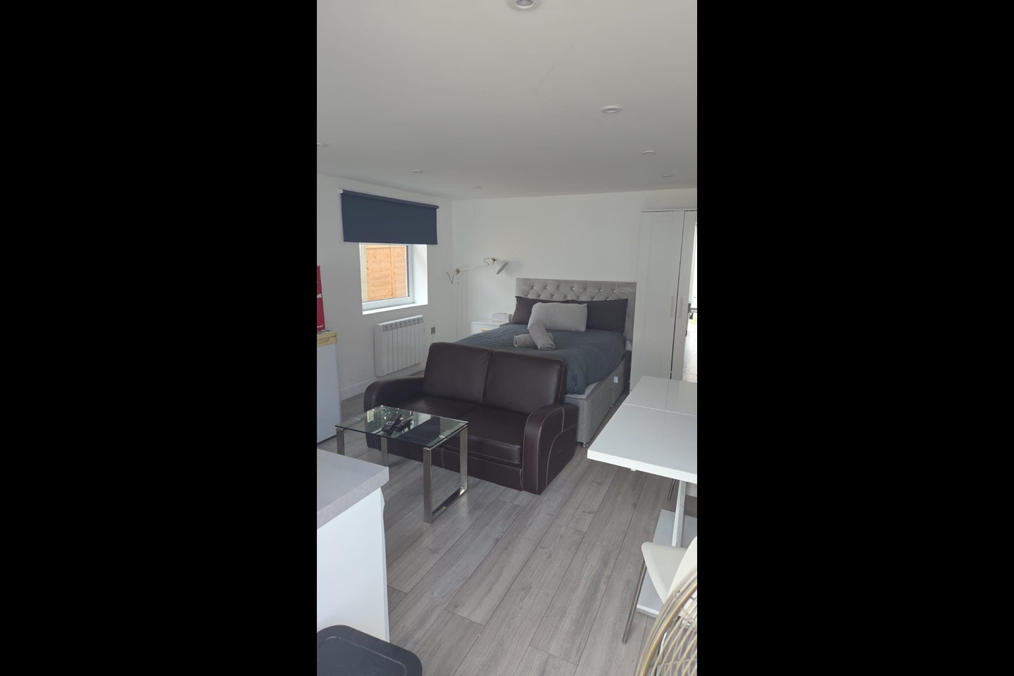Flat Golders Green Road in Greater London