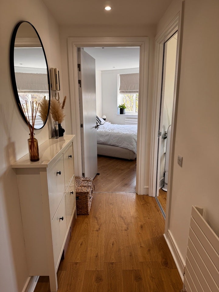 Flat Upper Richmond Road in Greater London