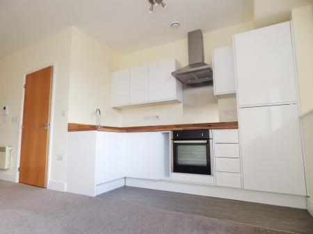 Flat Farnsby Street in Swindon