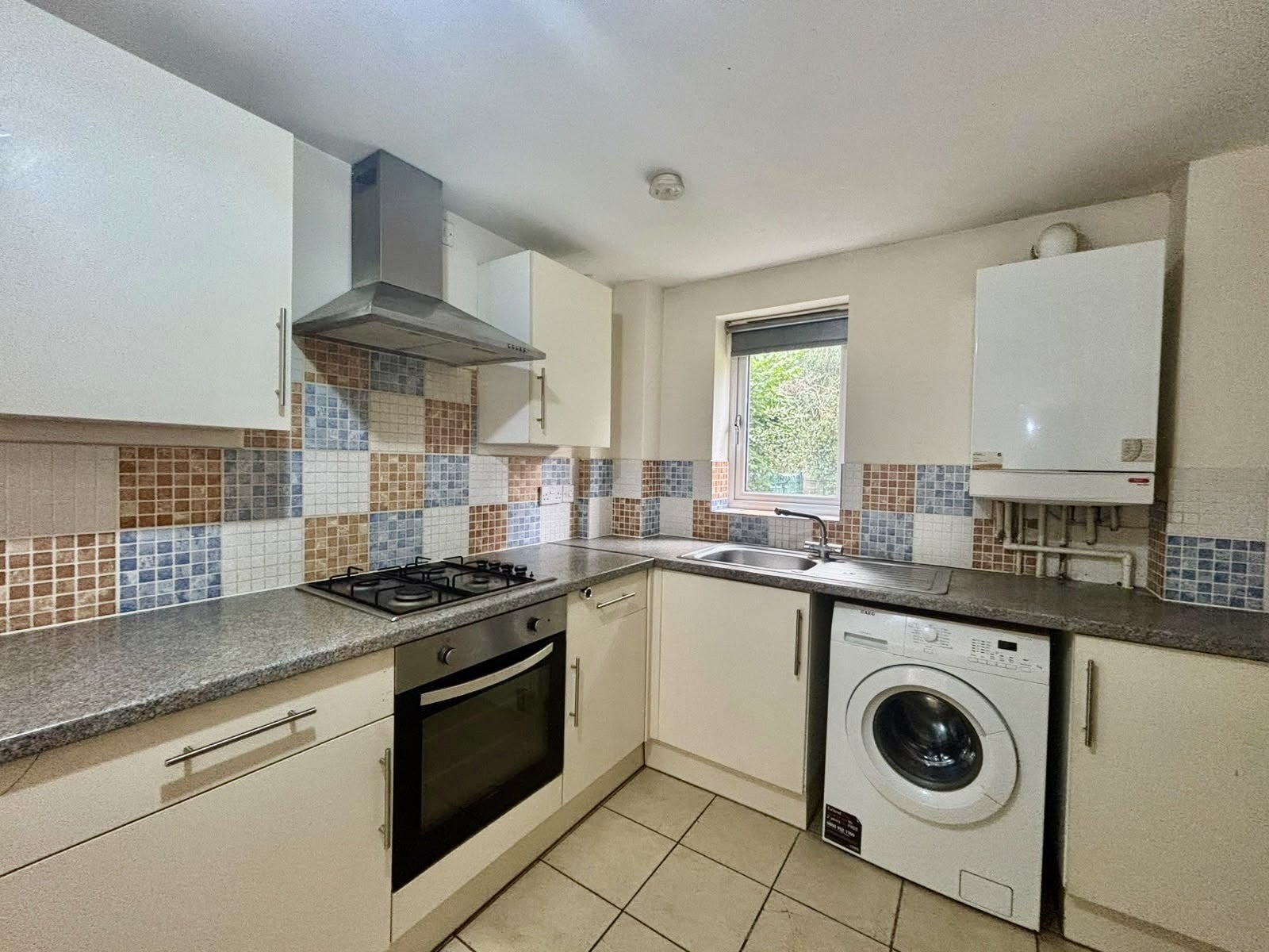 Flat Ashfield Avenue in Birmingham