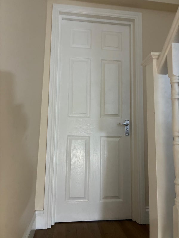 Room Graham Road in Greater London