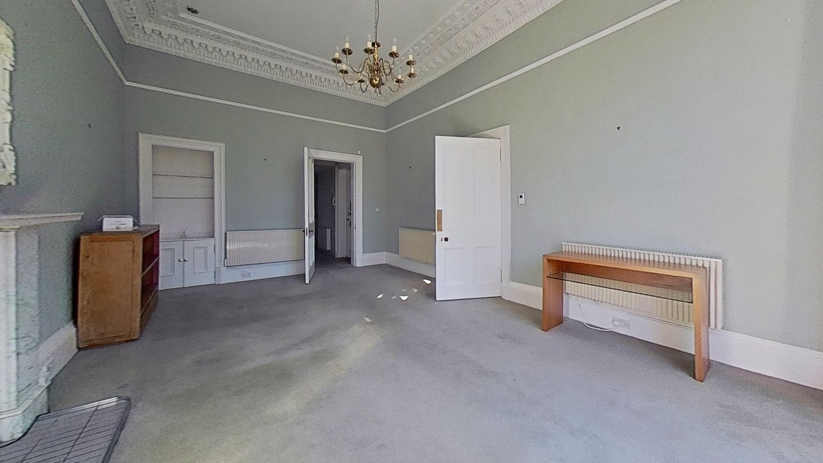 Flat Belgrave Crescent in City of Edinburgh