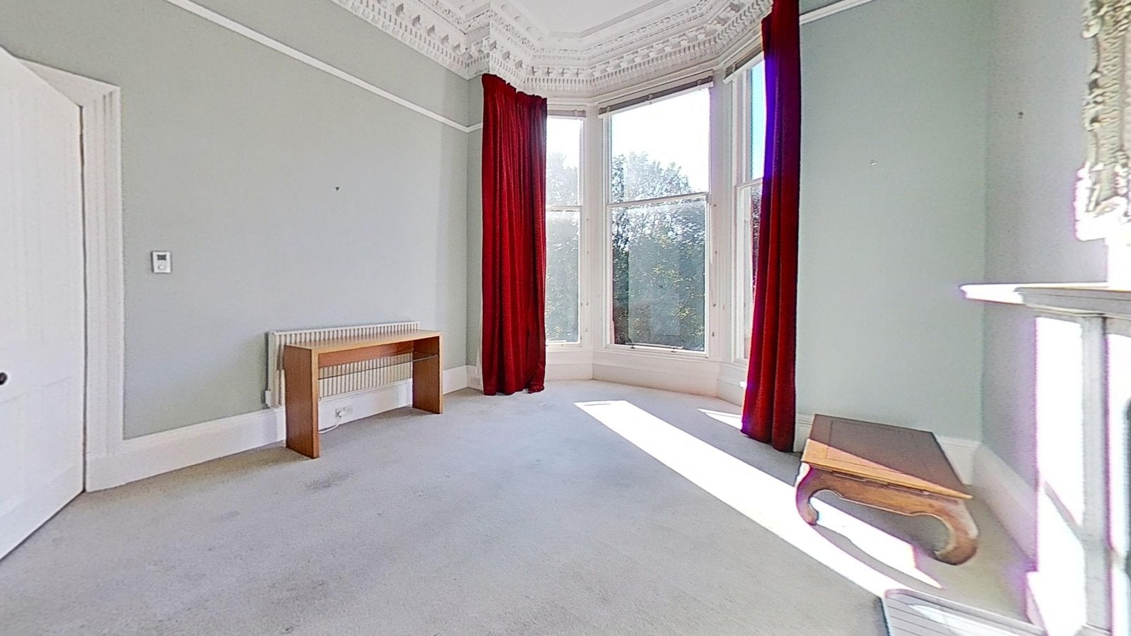 Flat Belgrave Crescent in City of Edinburgh