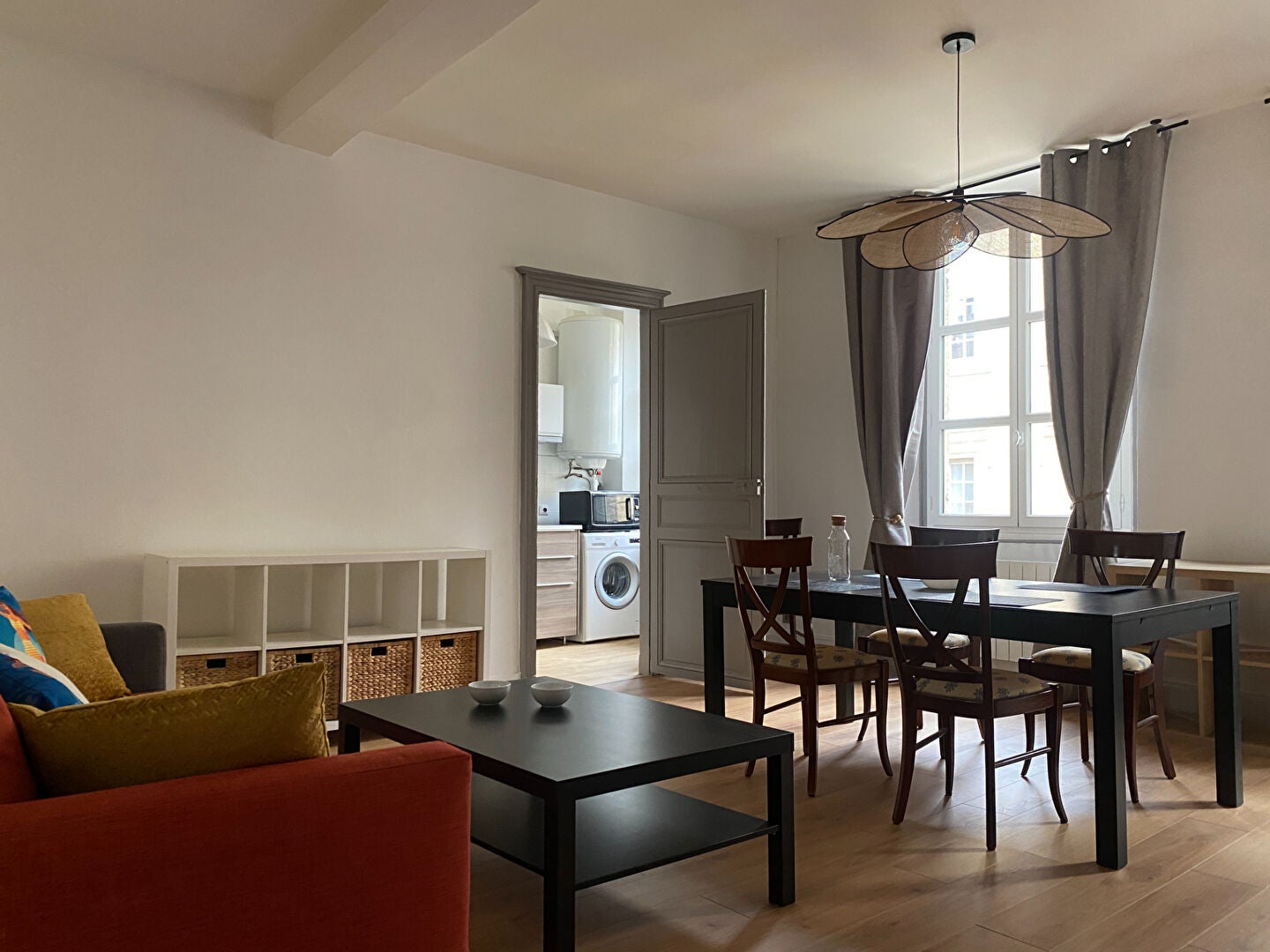 Flat Rue Ausone in Bordeaux