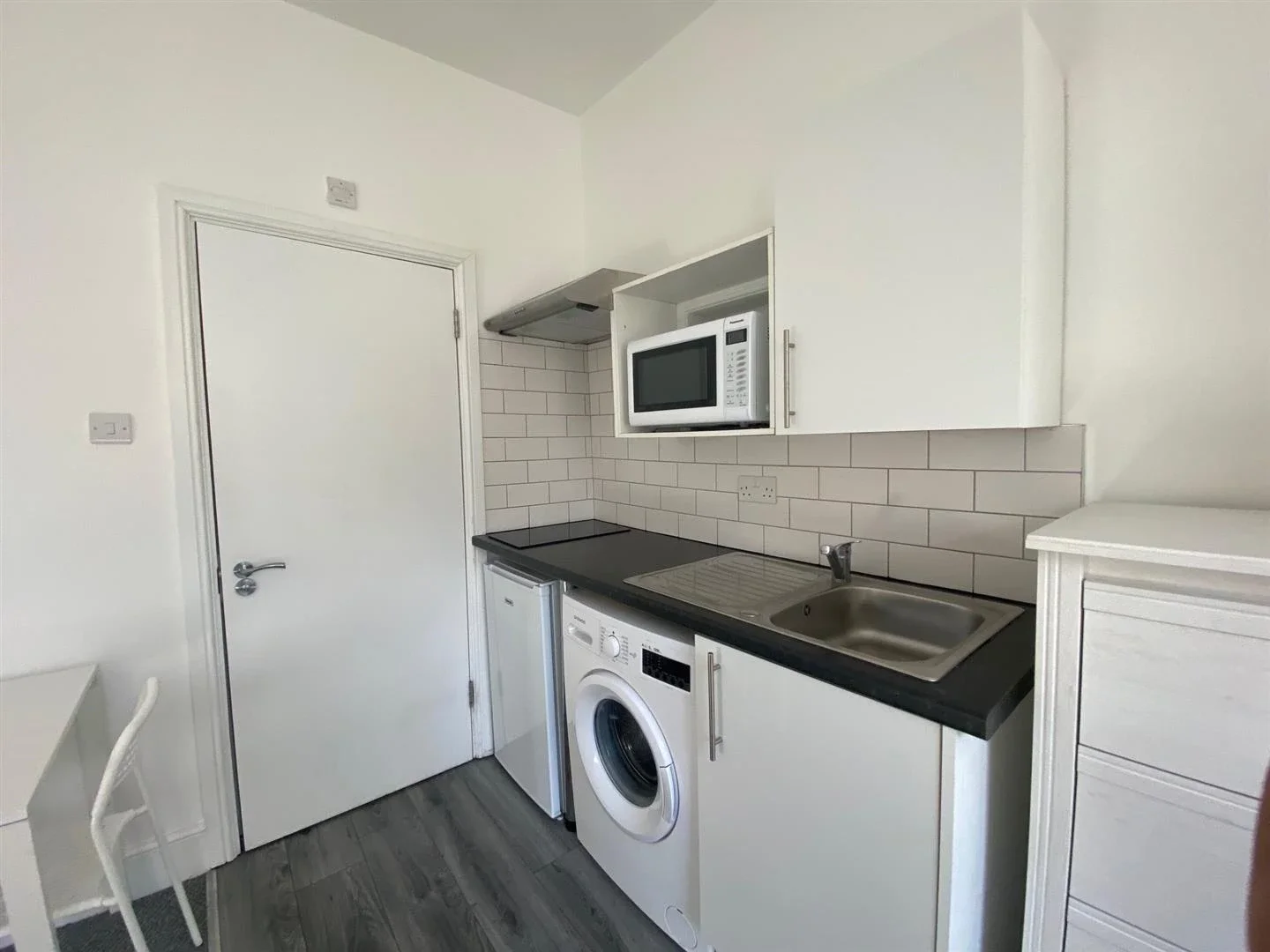 Flat Lancaster Road in Greater London