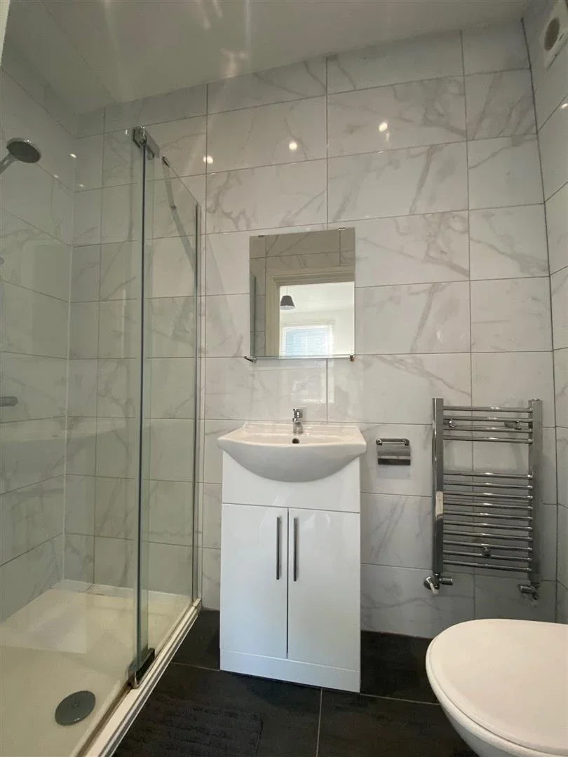 Flat Lancaster Road in Greater London