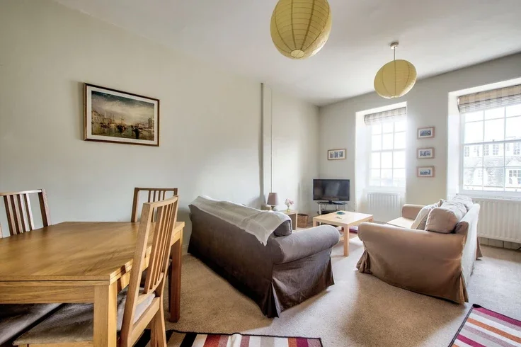 Flat Makars' Court in City of Edinburgh