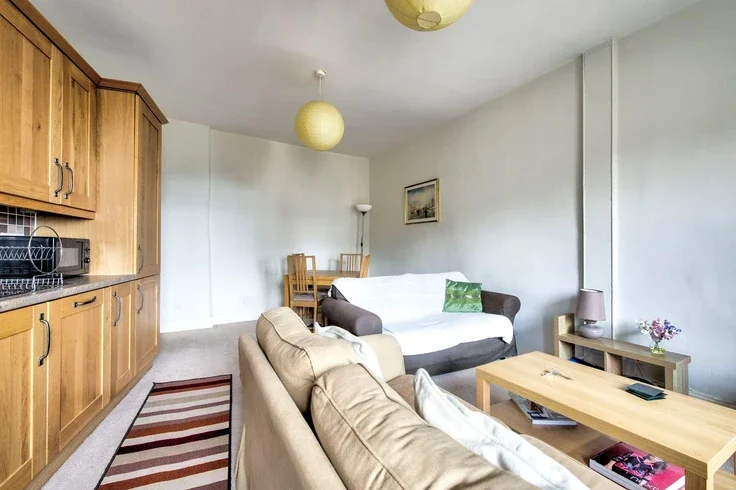 Flat Makars' Court in City of Edinburgh