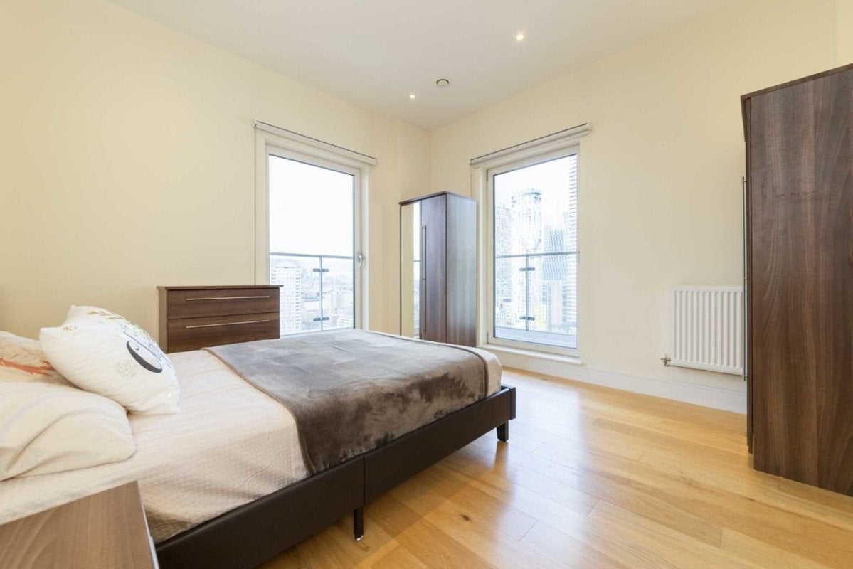 Flat Cassilis Road in Greater London