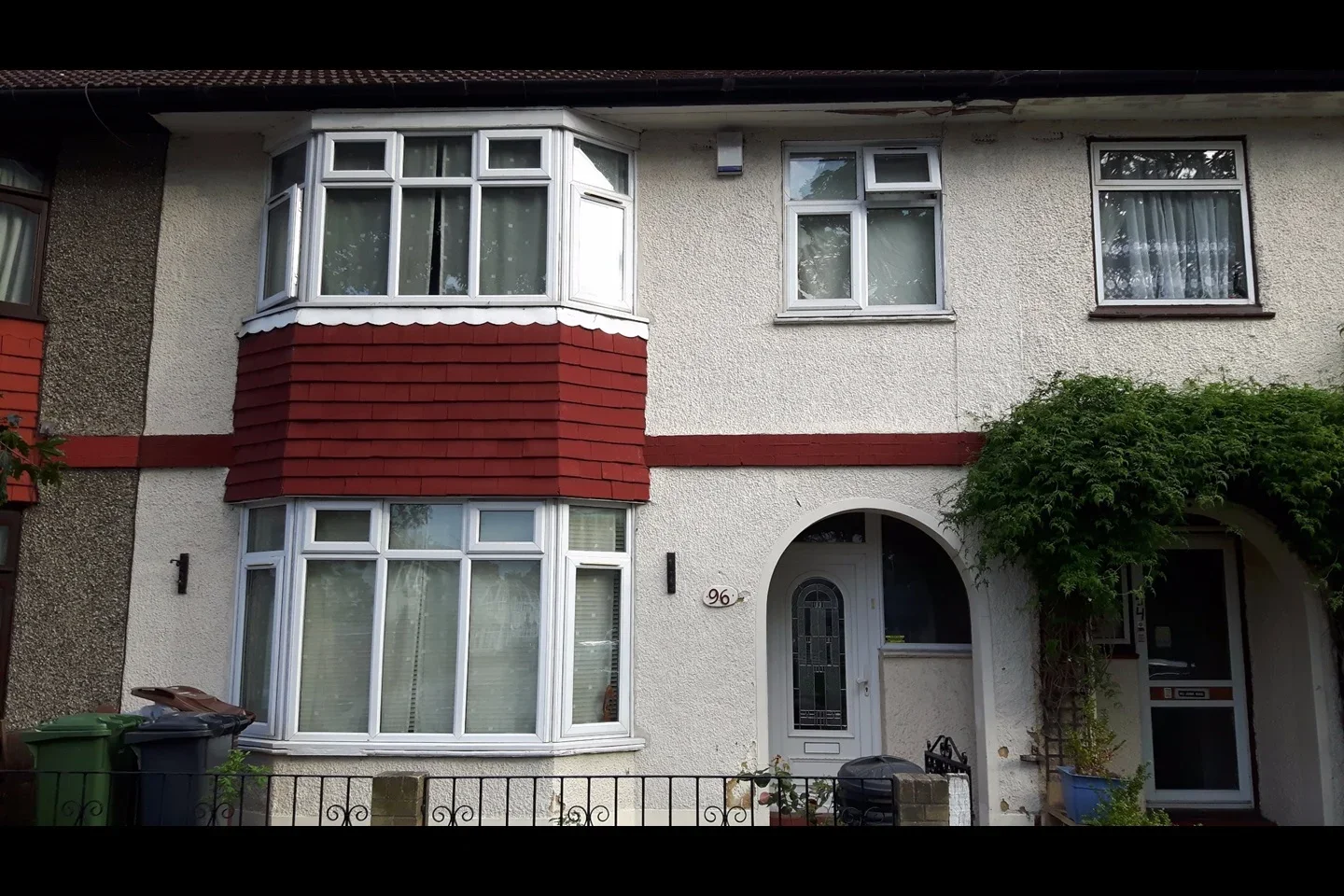 House Kenneth Road in Greater London