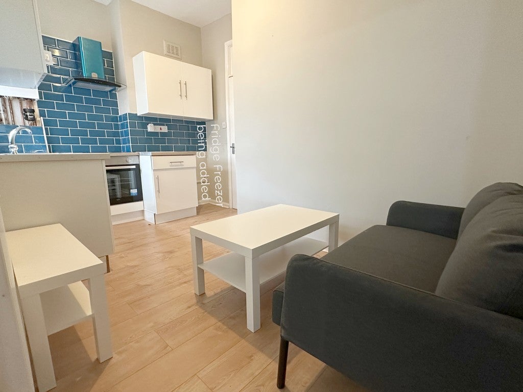 Flat Hawksley Road in Nottingham