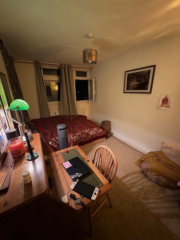 Room Loughborough Road in Greater London