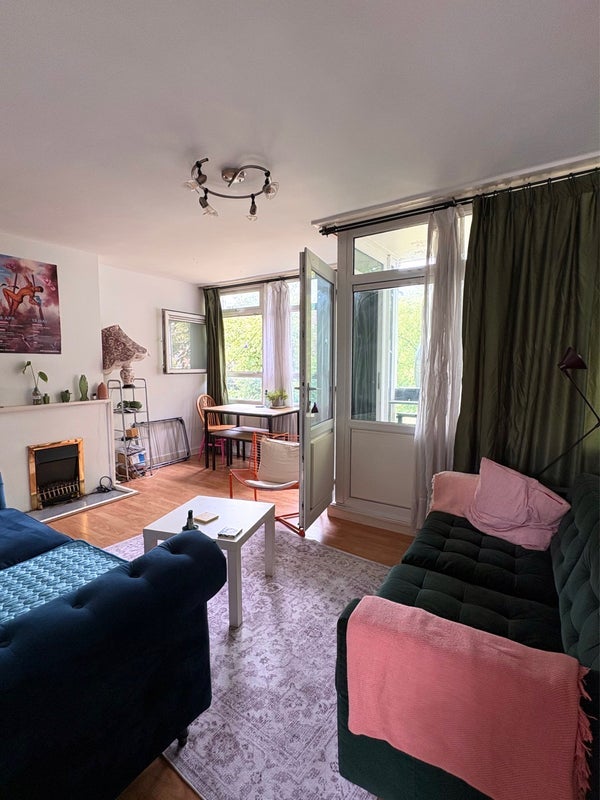 Room Loughborough Road in Greater London