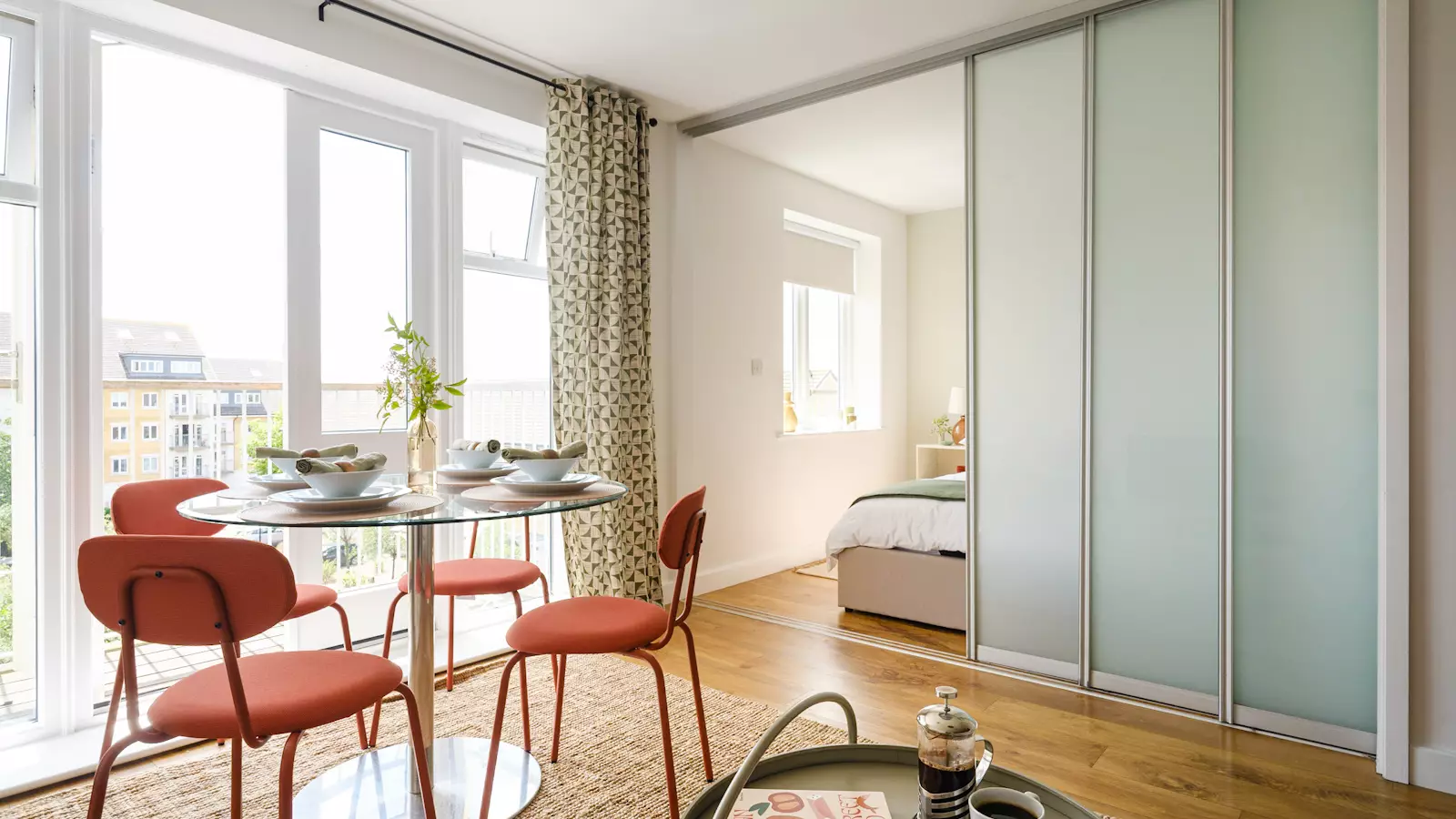 Flat Park Lodge Avenue in Greater London