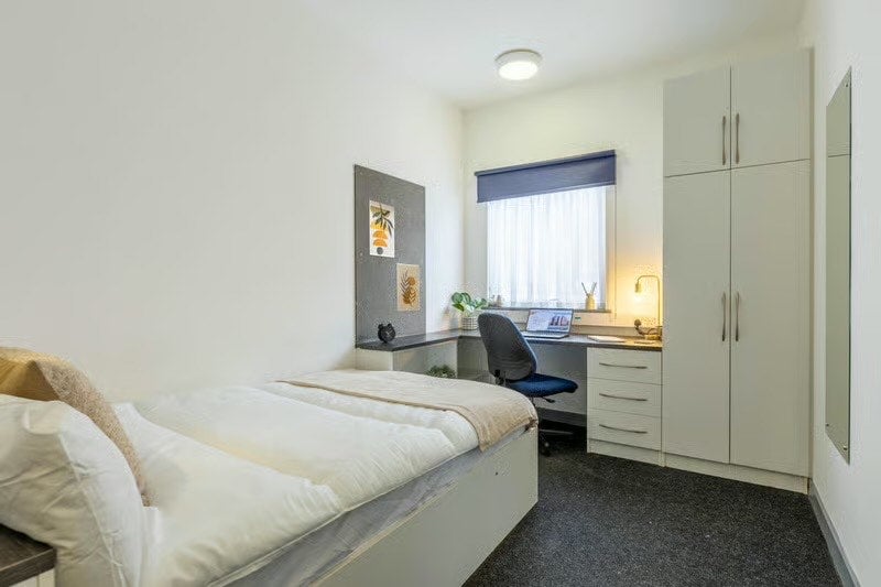 Room Russell Street in Nottingham