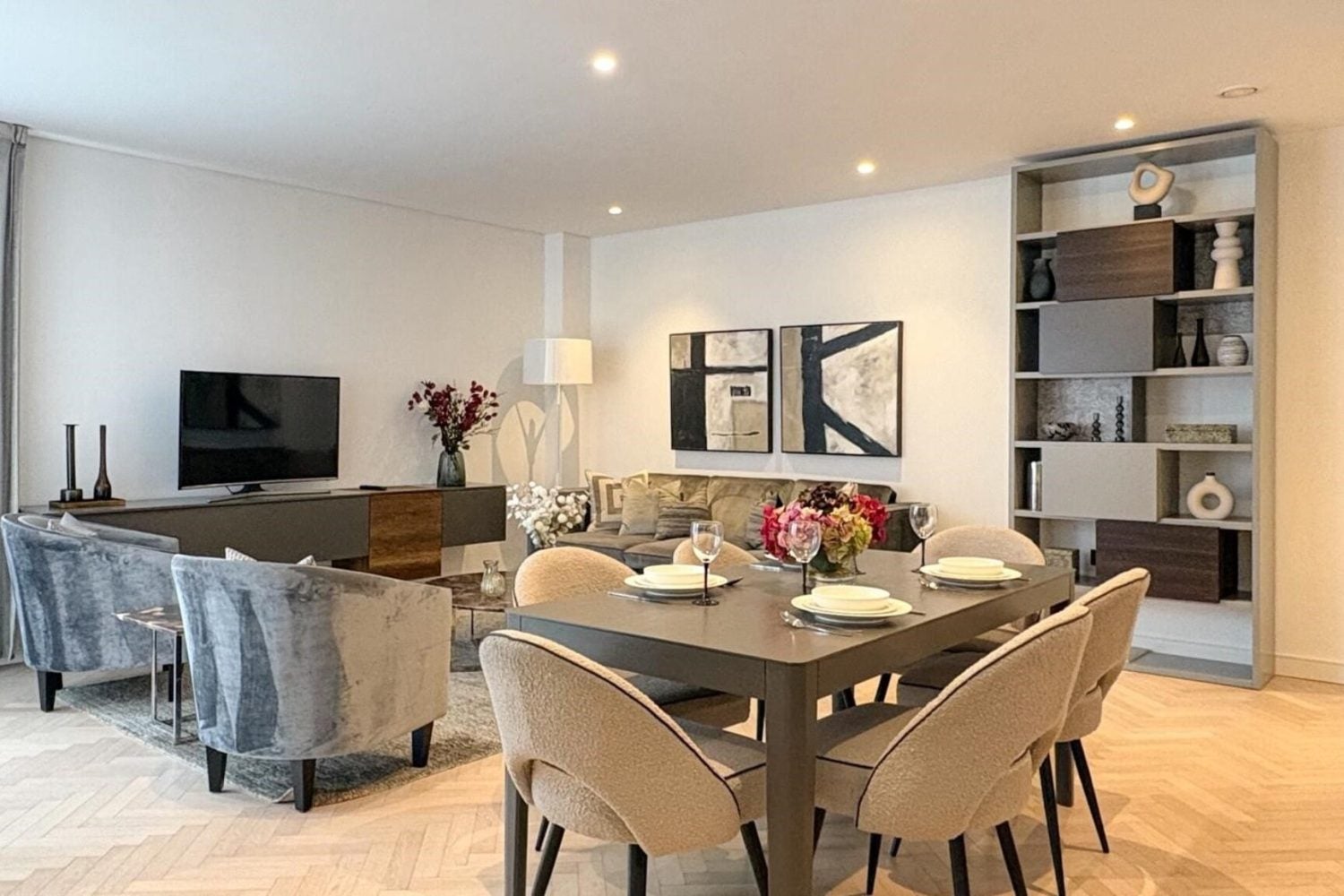 Flat Queensway in City of Westminster