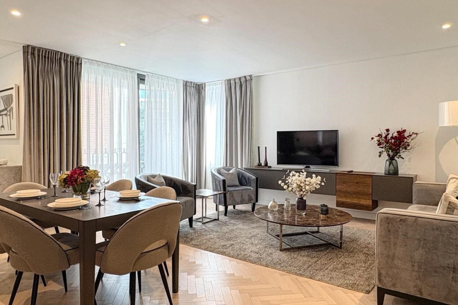 Flat Queensway in City of Westminster
