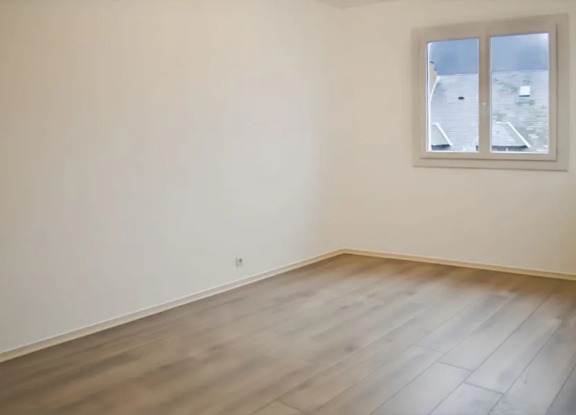 Flat Rue Port Feu Hugon in Tours