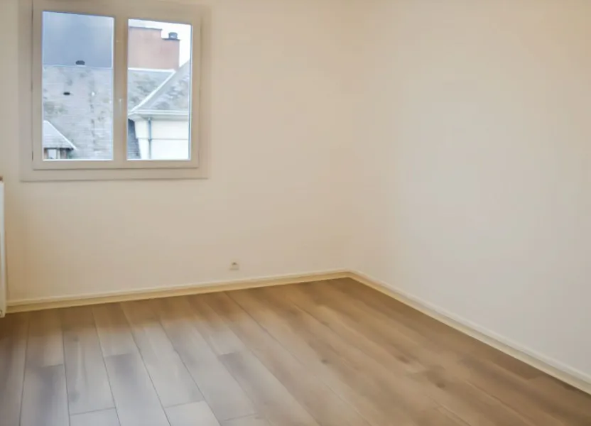 Flat Rue Port Feu Hugon in Tours