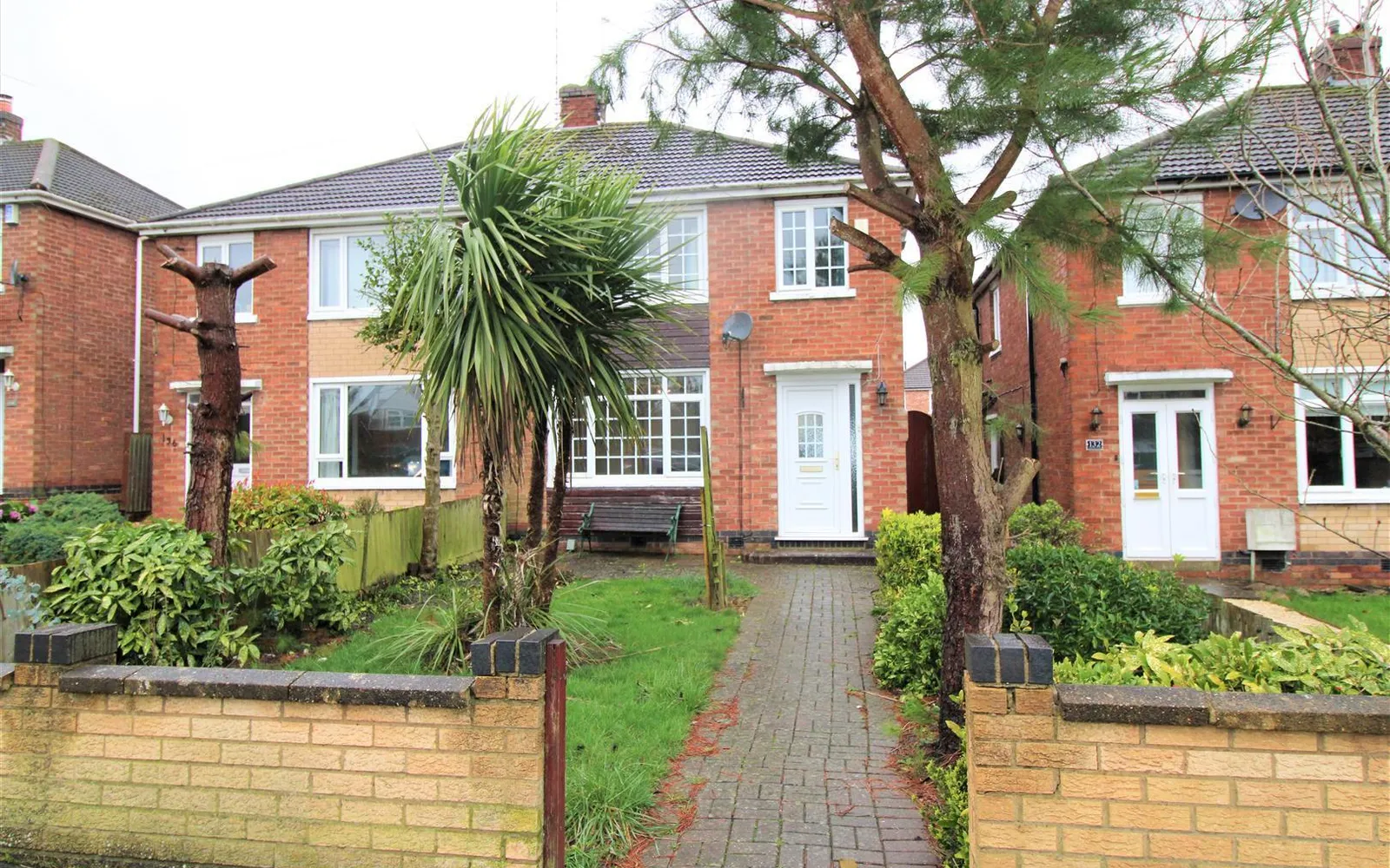 House Addison Road in Rugby