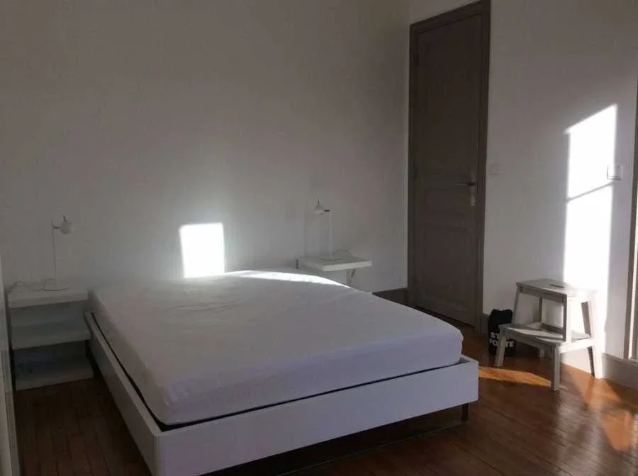 Flat Rue Saint-Romain in Paris