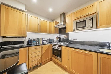 Flat Hartfield Crescent in Greater London
