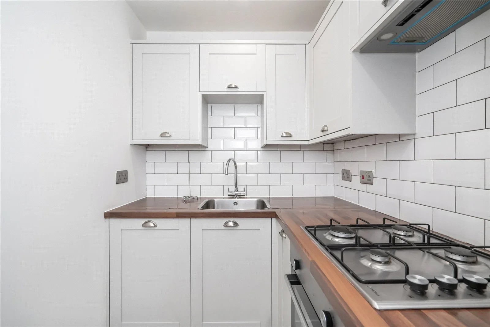 Flat Deanston Drive in Glasgow