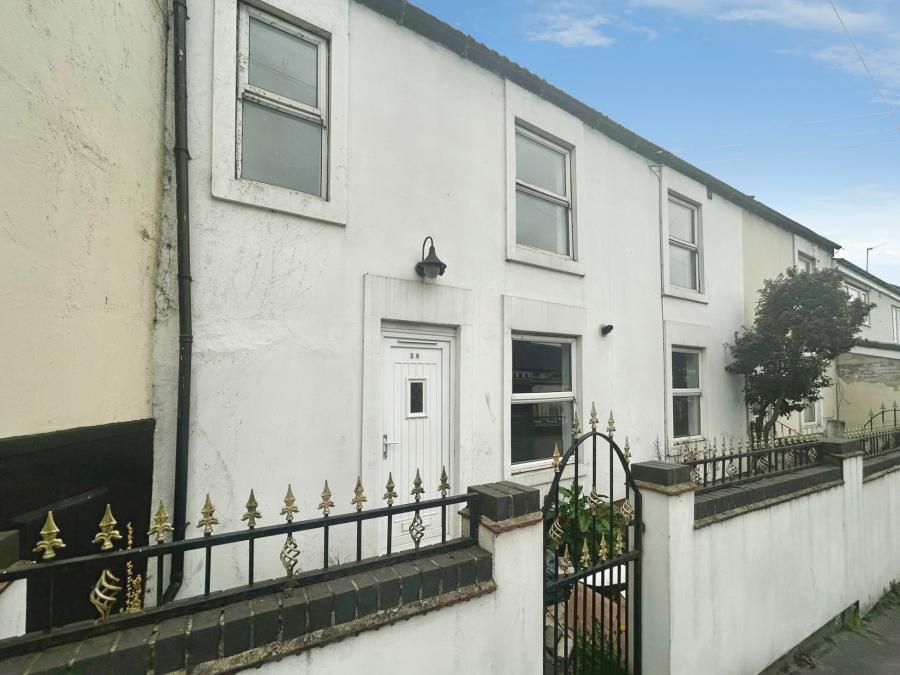 House High Street in Amber Valley