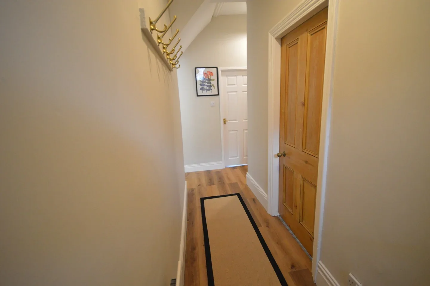 Flat Helmsley Road in Newcastle upon Tyne