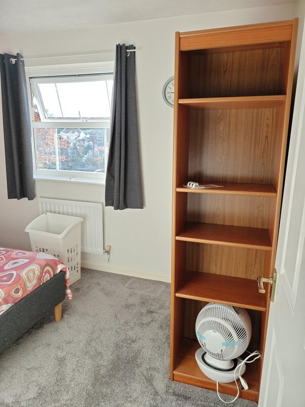 Room Saxon Way in Bristol