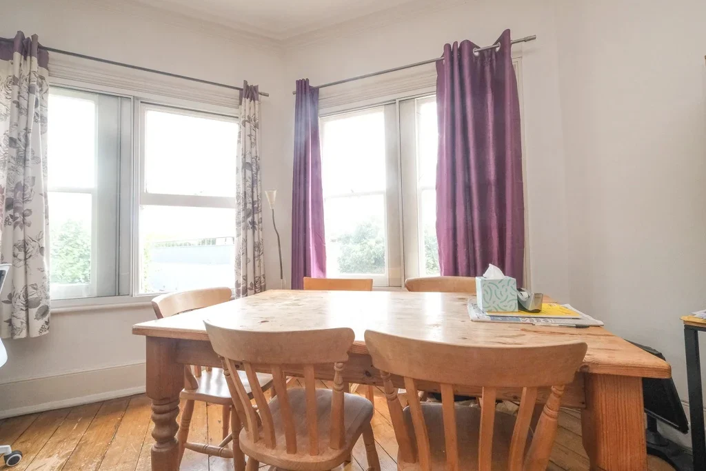 Flat Baalbec Road in Greater London