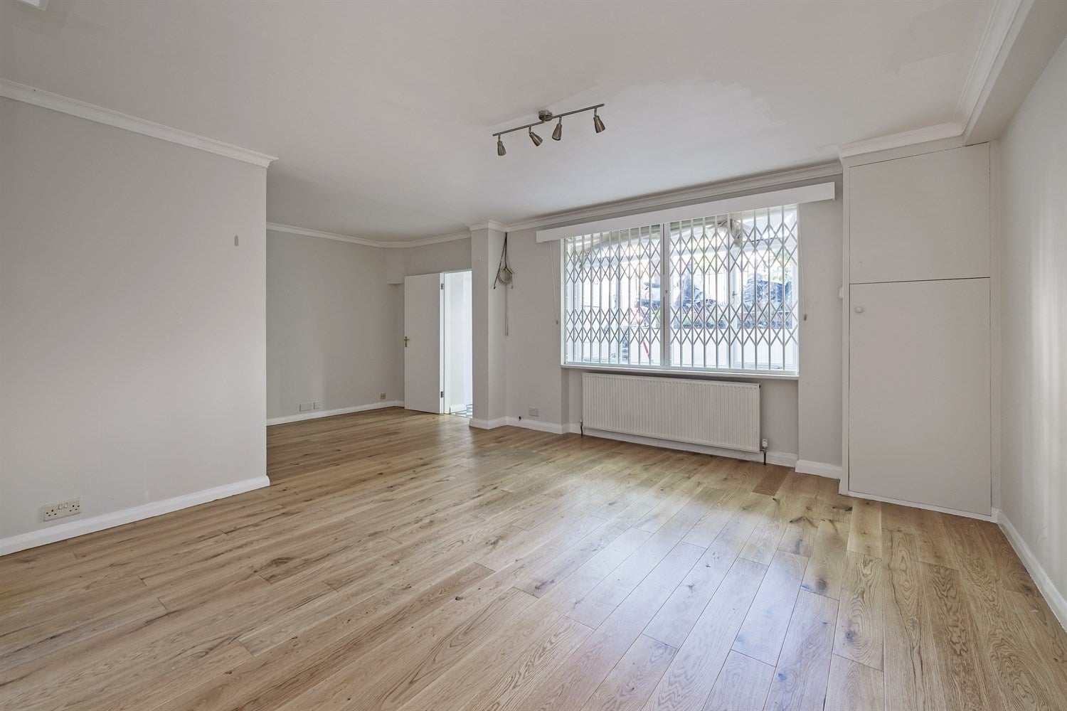 Flat Thurloe Street in Greater London