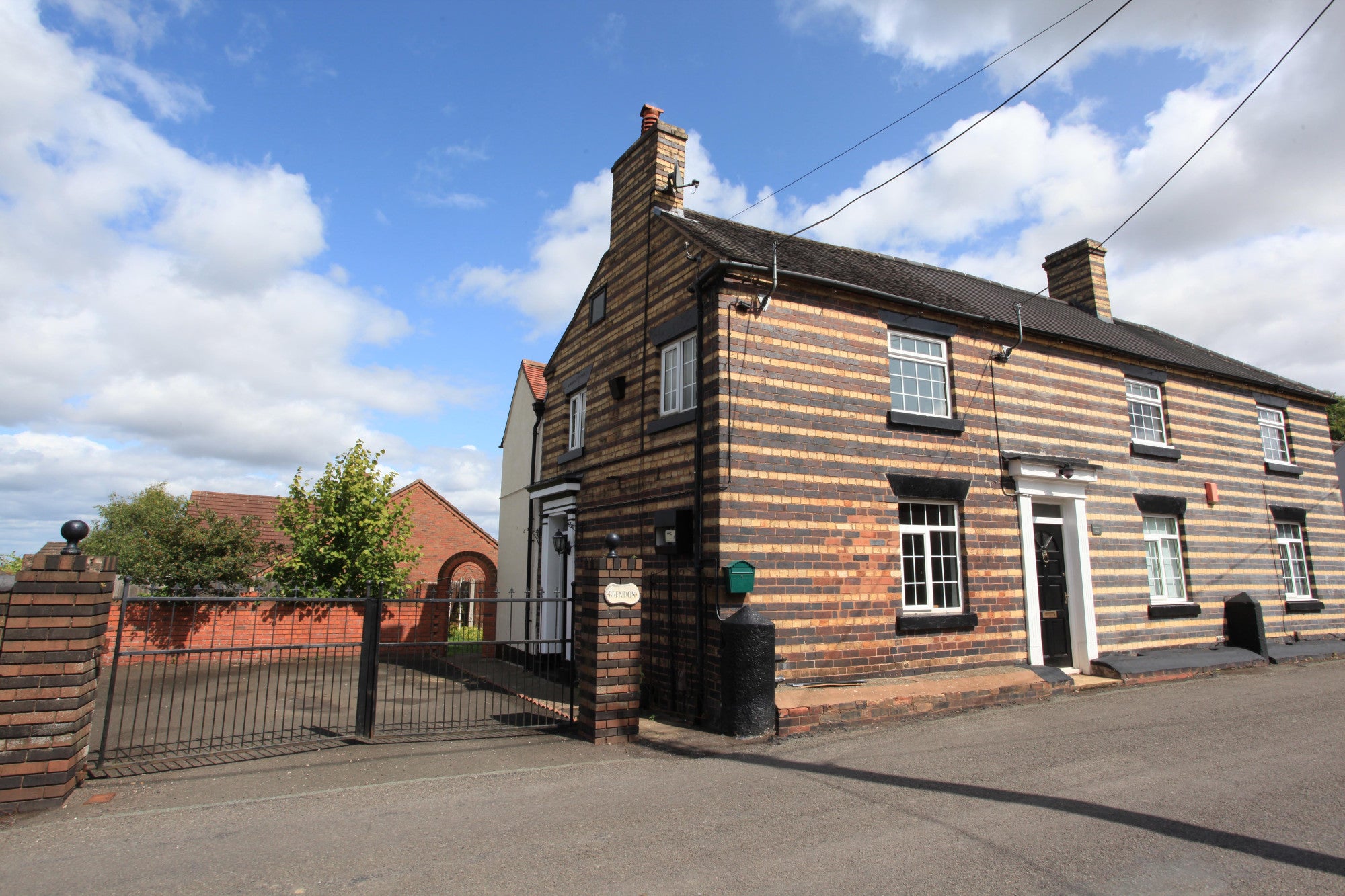 House Main Road in Oakengates