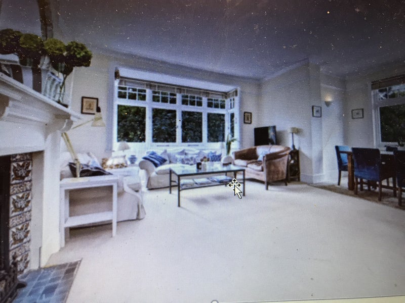 Room Windsor Road in Ascot