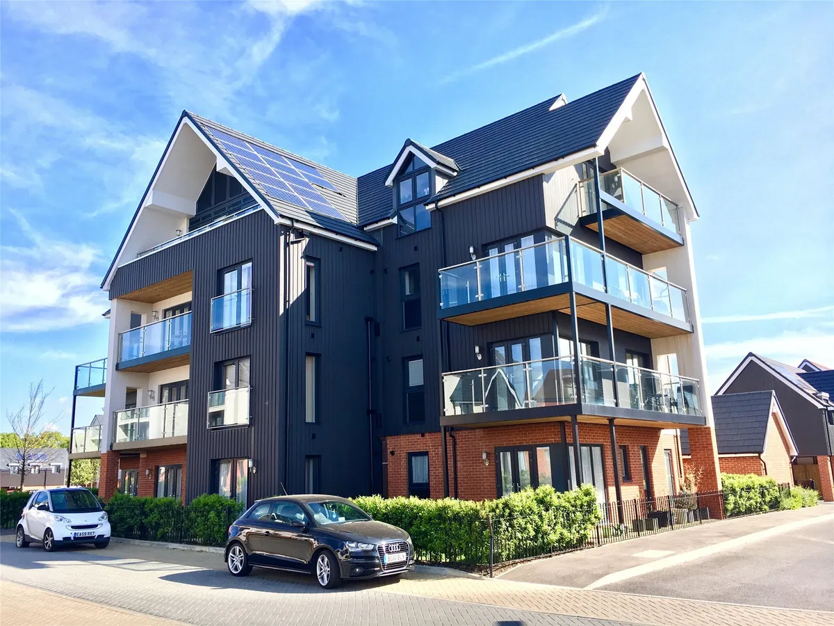 Flat Tippett Lane in Oxted