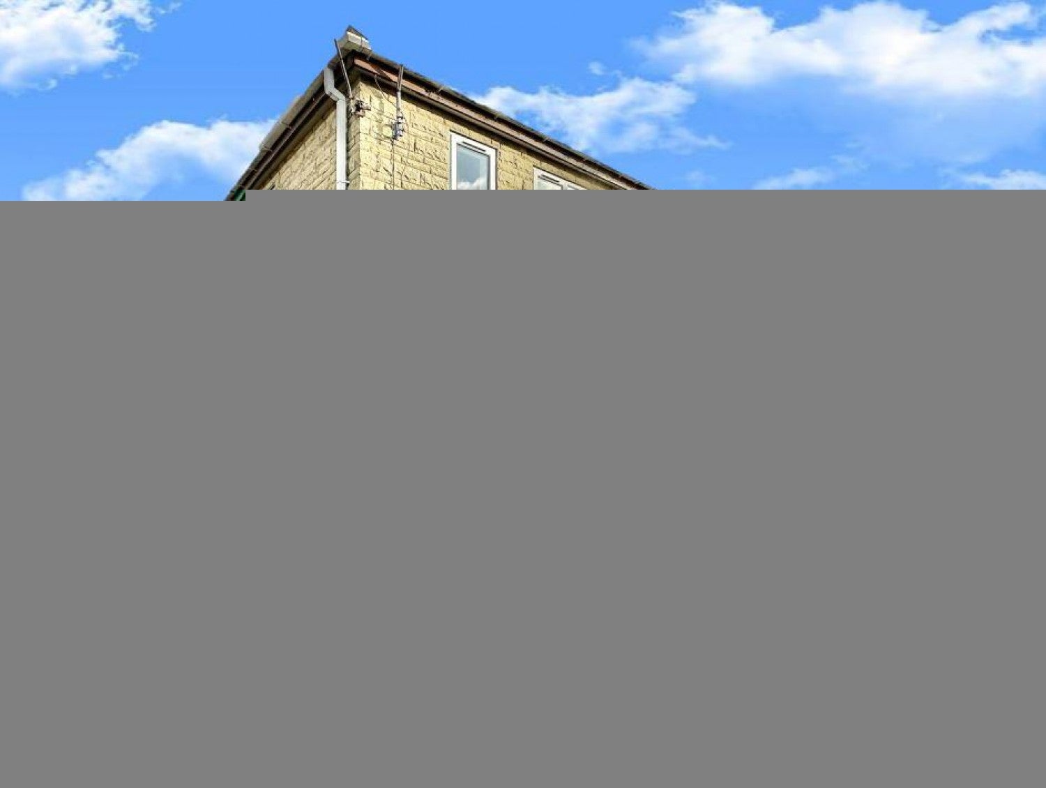Flat Sandford Court in Barnsley