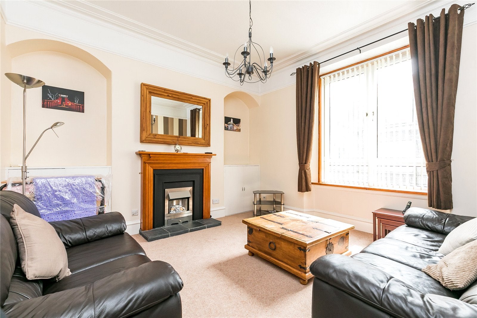 Flat Hollybank Place in Aberdeen City